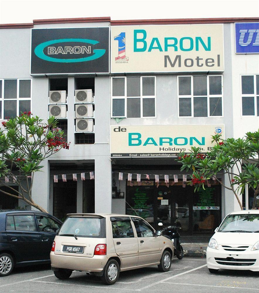 1 Baron Motel Kuah Exterior photo